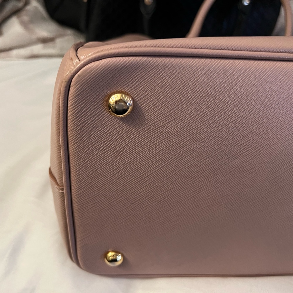 Prada Saffiano Nude Tote - Picture 5 of 7